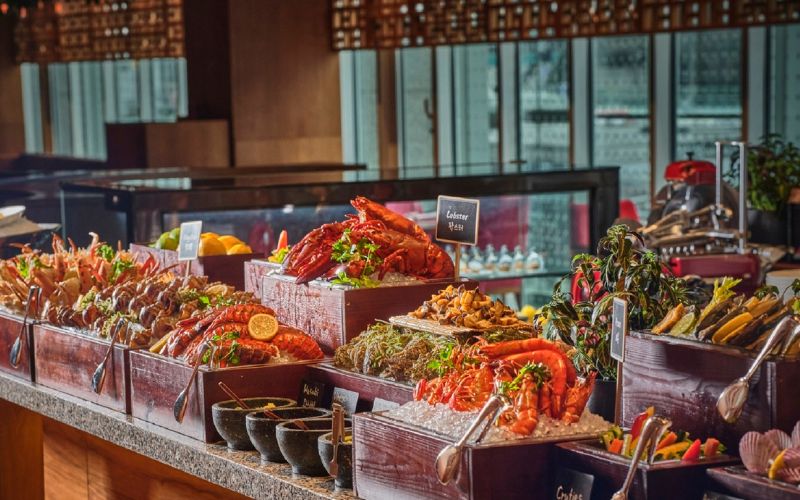 Weekend Brunch Buffet<br/>Seafood Feast