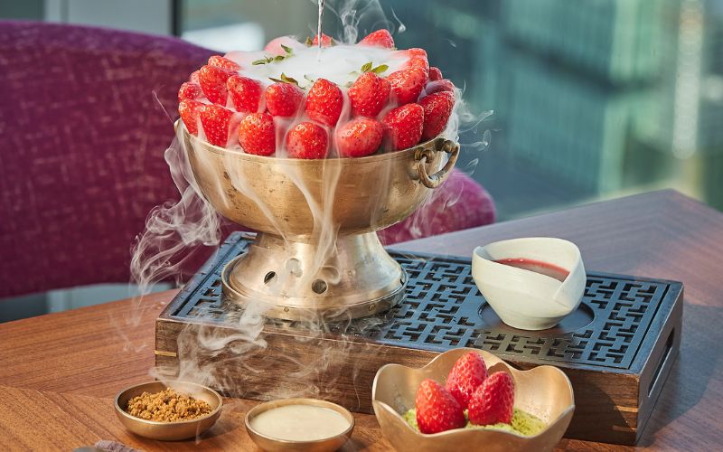 Strawberry & Red Bean Matcha Bingsu